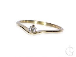 pierścionek zaręczynowy z brylantem złoty żółte złoto próba 0.585 zaręczyny pierścionki złote brylant klasyczne pierścionki zaręczynowe