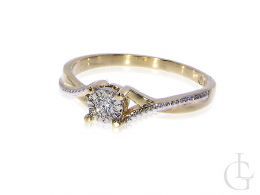 złoty pierścionek zaręczynowy z brylantami klasyczny złoto żółte próba 0.585 pierścionki zaręczynowe klasyczne