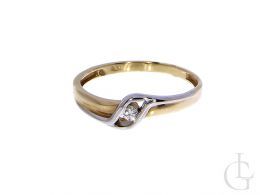 złoty pierścionek zaręczynowy z brylantem nowoczesny wzór złoto żółte i białe 14 karatów próba 0.585
