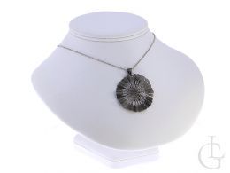 naszyjnik srebrny kulkowy z okrągłym wisiorkiem srebro oksydowane biżuteria artystyczna srebro 0.925
