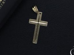 Delikatny krzyżyk pr.0,585 na prezent Komunię świętą, Chrzest, Bierzmowanie