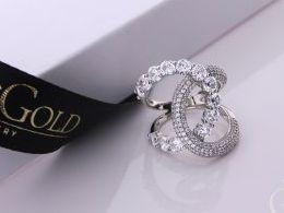 pierścionek srebrny duży szeroki finezyjny zawijany nowoczesny wzór z cyrkoniami cyrkonie pierścionki srebrne realne zdjęcie na palcu dłoni na prezent urodziny imieniny pod choinkę na prezent dla dziewczyny żony