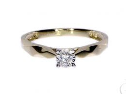 pierścionek złoty zaręczynowy klasyczny wzór z brylantami diamentami brylant diament czarne diamenty czarny diament zaręczyny złoto żółte 14K 0.585 pierścionek na palcu w pudełku realne zdjęcie zdjęcia pierścionek zaręczynowy na rocznicę pamiątkę mikołaja