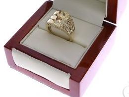 pierścionek złoty obrączka szeroki gruby złoto żółte 14K 0.585 pierścionek na palcu w pudełku realne zdjęcie zdjęcia pierścionek zaręczynowy na rocznicę pamiątkę mikołaja pod choinkę