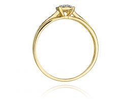 złoty pierścionek klasyczny zaręczynowy z brylantami na szynie i w centralnej części duży brylant złoto żółte 0.585 pierścionek na palcu dłoni realne zdjęcie prezent dla żony dziewczyny