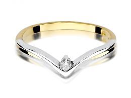 pierścionek złoty z brylantami diamentami na palcu na ręce realne zdjęcie zdjęcia klasyczny wzór brylanty diamenty złoto żółte próba 0.585 14k