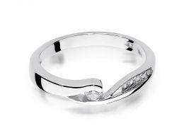 złoty pierścionek zaręczynowy z brylantami diamentami na palcu na ręce złoto białe próba 0.585 14ct nowoczesny klasyczny wzór pierścionka