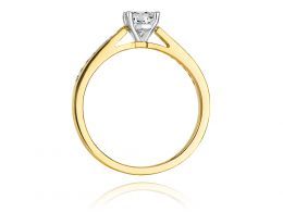 złoty pierścionek zaręczynowy z brylantami diamentami na palcu na ręce złoto żółte próba 0.585 14ct klasyczny wzór pierścionka