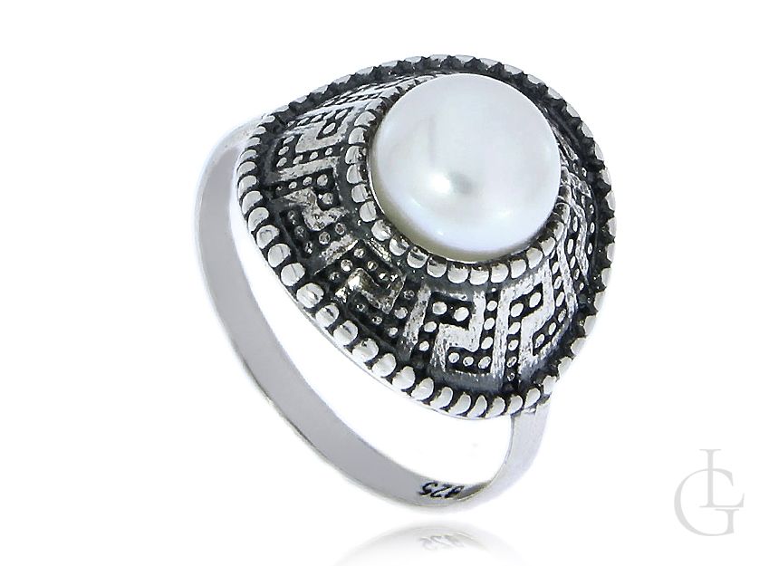 Srebrny pierścionek pr.0,925 z oksydą i perłą