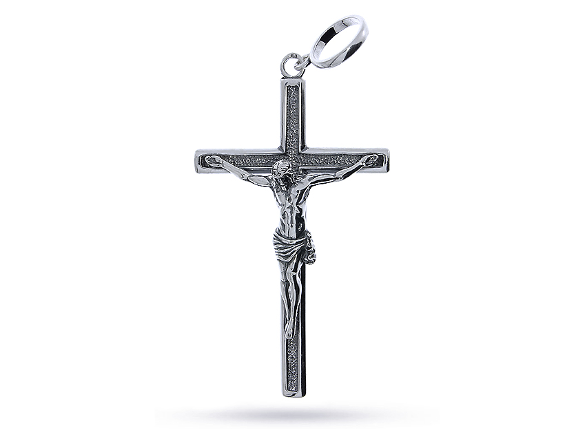 Duży krzyż ze srebra pr.0,925 z wizerunkiem Pana Jezusa