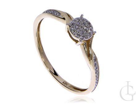 Złoty pierścionek pr.0,585 z diamentami na zaręczyny
