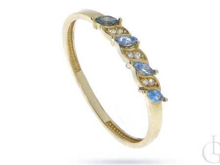 Złoty pierścionek zaręczynowy pr.0,585 z błękitnymi i klasycznymi cyrkoniami