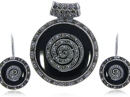 Komplet biżuterii ze srebra rodowanego pr.0,925 z onyksem i markazytami