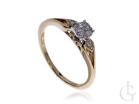Złoty pierścionek zaręczynowy pr.0,585 z brylantami